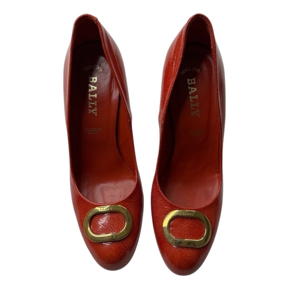 Vintage Bally Red Round Toe Pumps with Gold Hardware - Picture 1 of 10